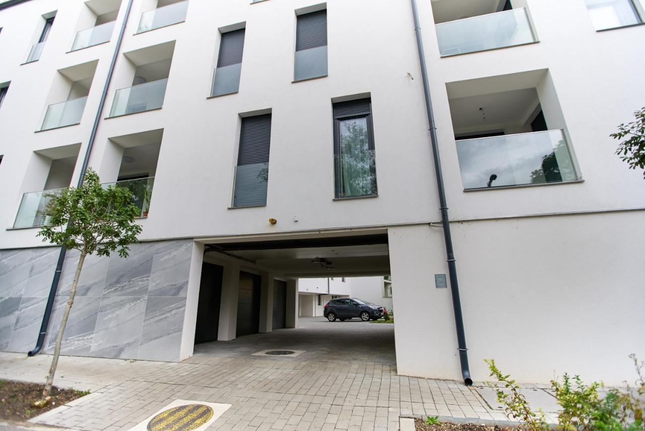 Starlight Silver Szeged - Exclusive Exterior foto